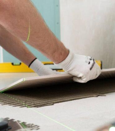 Common Mistakes in Large Format Tile Fixing (1)